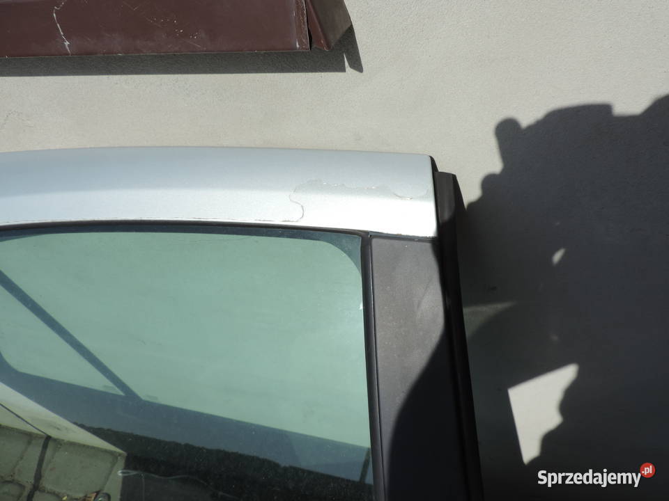 RENAULT LAGUNA 2 HB DRZWI PRAWY TYŁ