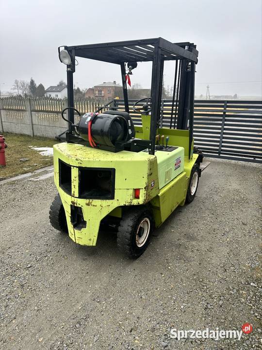 Wózek widłowy Clark 15t 33m automat lpg przesuw Pajęczno