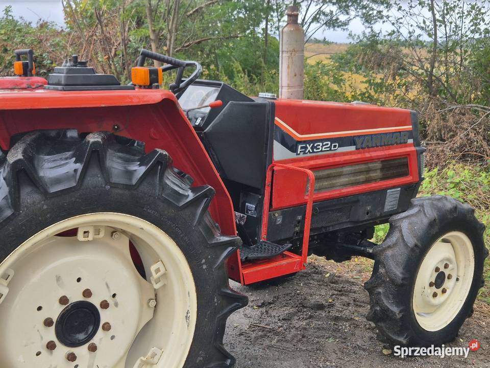Traktorek traktor YANMAR FX32D 32 44 Wspomaganie Ciągniki Małuszyn