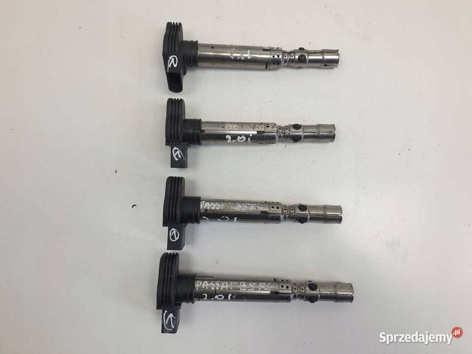 VW Passat B5 FL 20 B CEWKA ZAPŁONOWA 0040102043 Części samochodowe Janów