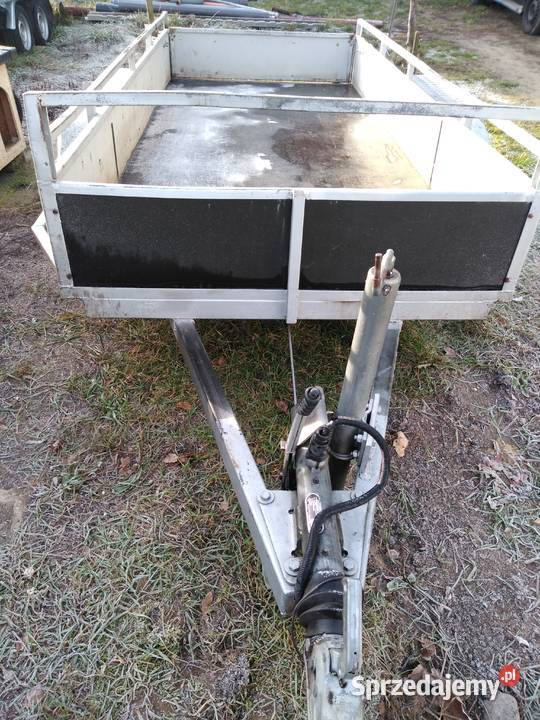 PRZYCZEPKA OSOBOWA 2000 DMC Szprotawa