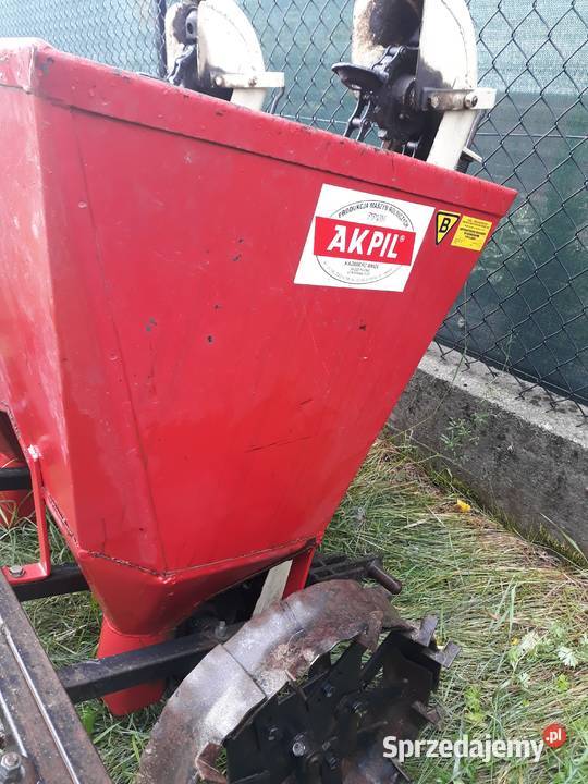 Sadzarka do ziemniaków Akpil sprzedam