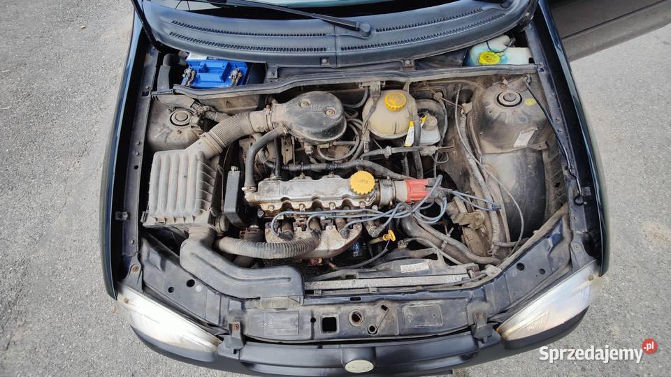 Opel Corsa 12 8v super stan Nieznaszyn
