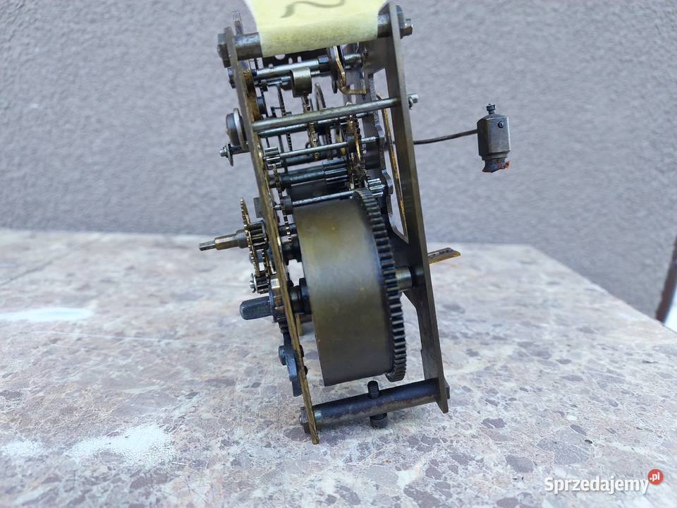 715 Mechanizm starego zegara ściennego Gustav Tczew