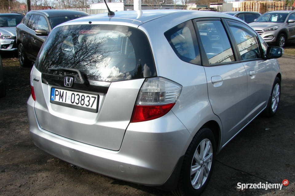 Honda Jazz 14 E 100 Super stan III 20082014 srebrny Piła sprzedam