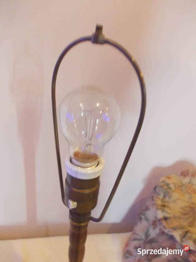 Zabytkowa lampa stojąca sprawna
