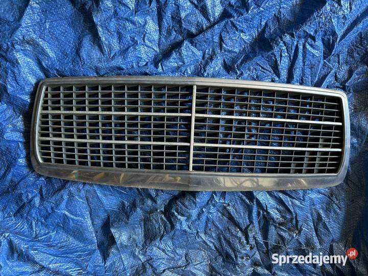 MERCEDES W210 ATRAPA GRILL 2108880023 Bolesławiec