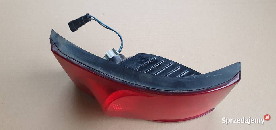 AUTOBUS LAMPA TYŁ HELLA CZERWONA ZWYKŁA lampy tylne Bieleń