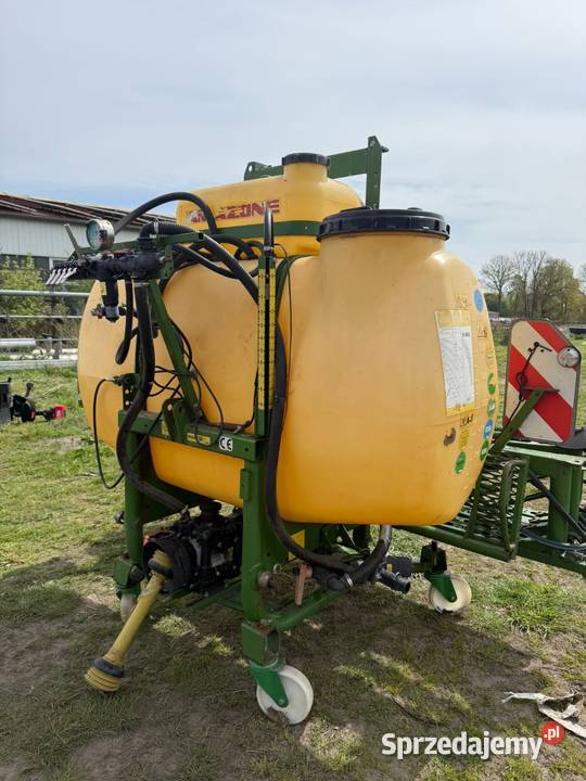 Opryskiwacz zawieszany Amazone UF800 import Maków