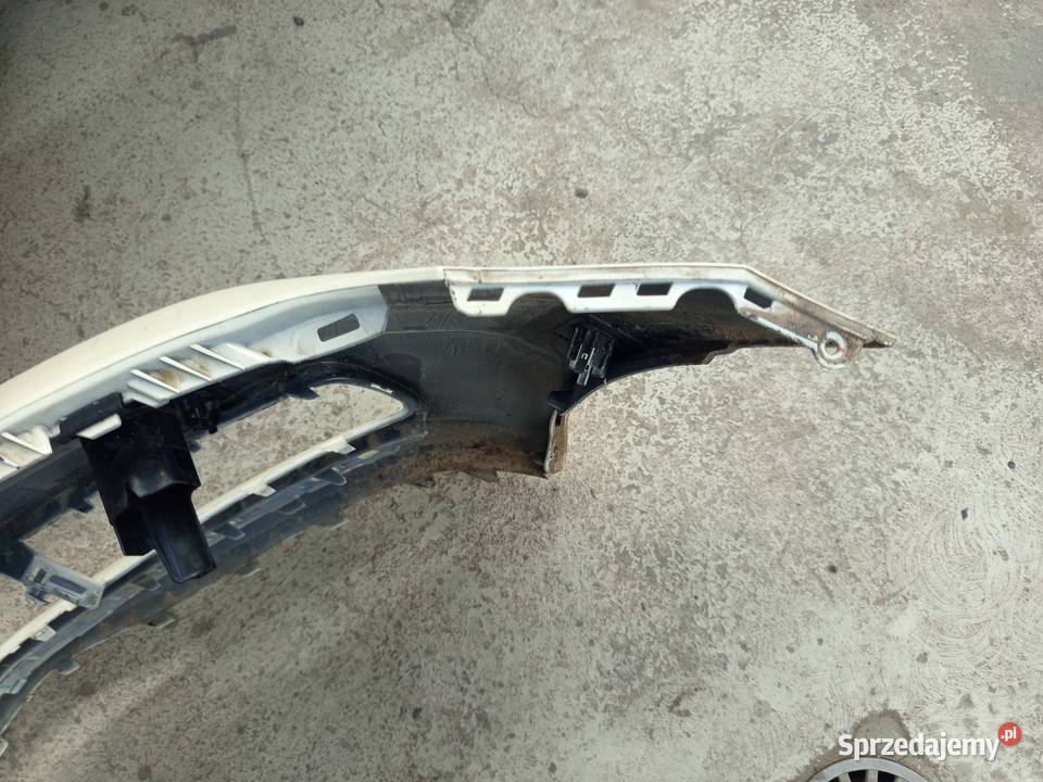 Zderzak przedni Touran 15 roku orginalny osobowe podkarpackie Rzeszów