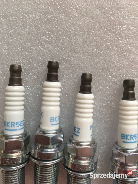 Sprzedam swiece NGK 7614 BKR5EZ osobowe Świece wielkopolskie
