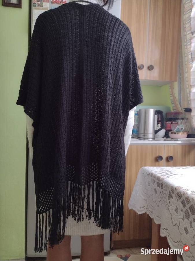 ML Czarne ażurowe ponczo wełniane z Londynu Kraków