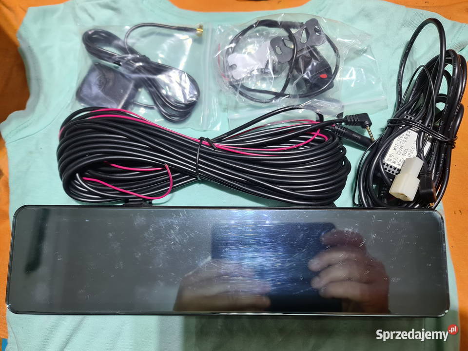 Wideorejestrator na lusterko z GSM Lipsko