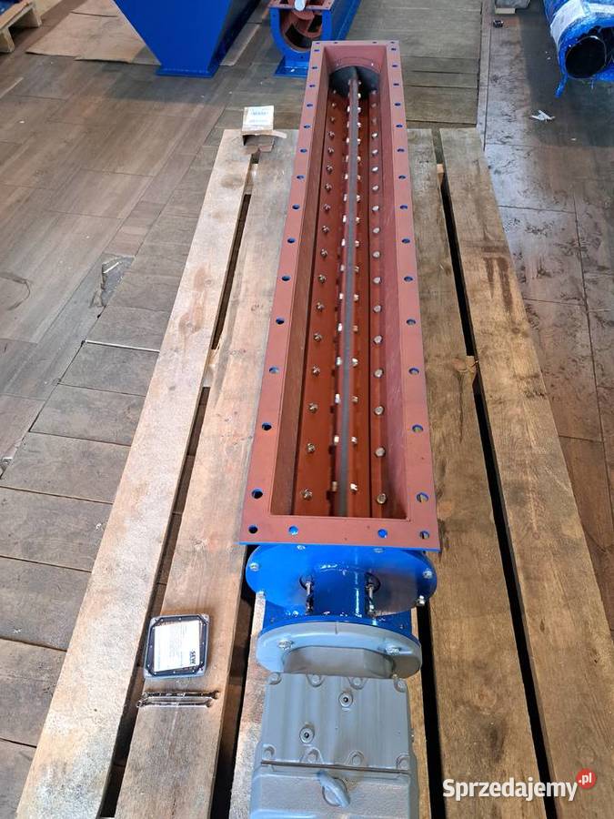 Dozownik celkowy śluza celkowa do przesypu