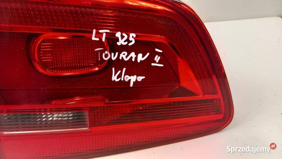 VW TOURAN II VAN LAMPA TYŁ LEWA W KLAPĘ Zbierkowo