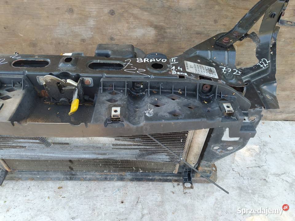 FIAT BRAVO II PAS PRZEDNI KOMPLET 14B Zbierkowo