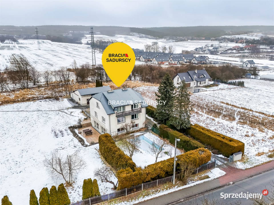 Dom wolnostojący Krzeszowice Żbicka 31349m2