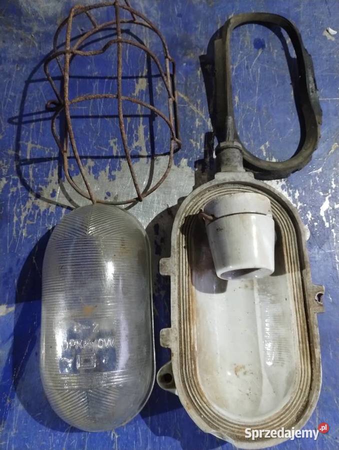 Lampa PRL piwnica bunkier włacznik bakelitowy świętokrzyskie sprzedam