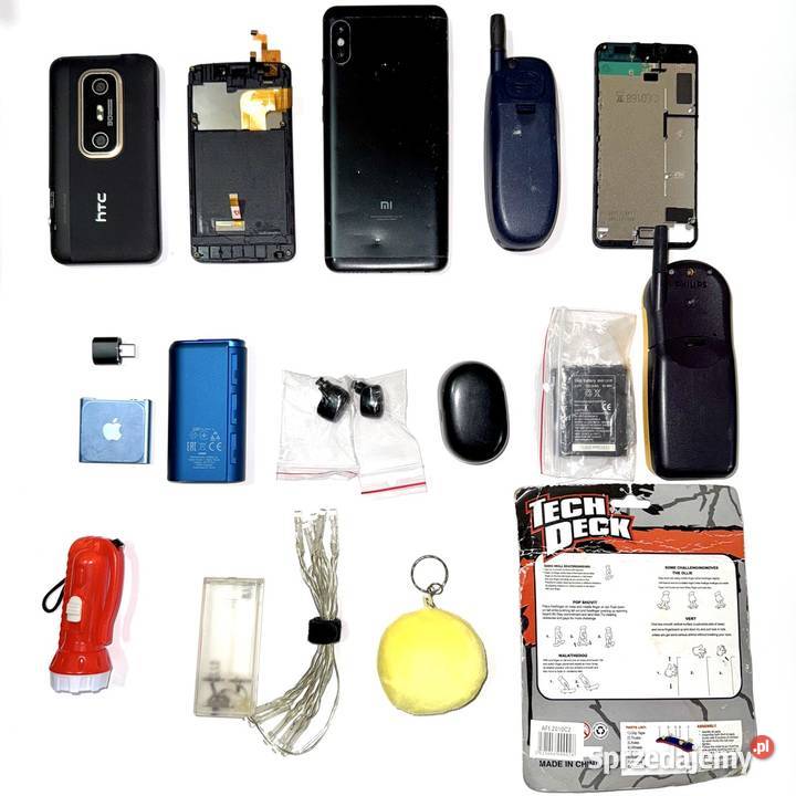 Zestaw elektroniki telefony urządzenia słuchawki