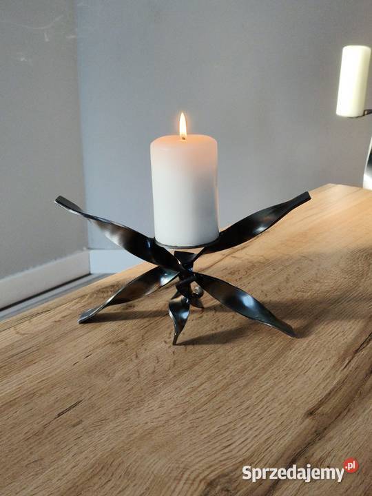 Świeczniki ręcznie gięte UNIKAT