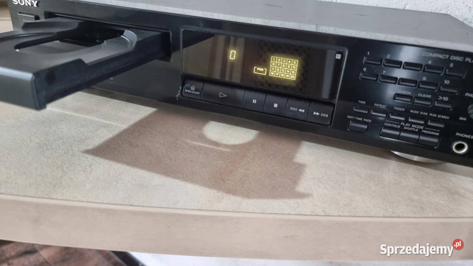 SONY CDP 311 odtwarzacz kompaktowy CD player Międzychód