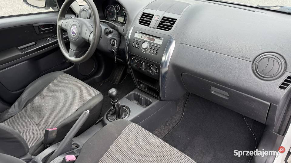 Fiat Sedici 16 benzyna 2009 Klima relingi dachowe Sedici Konin
