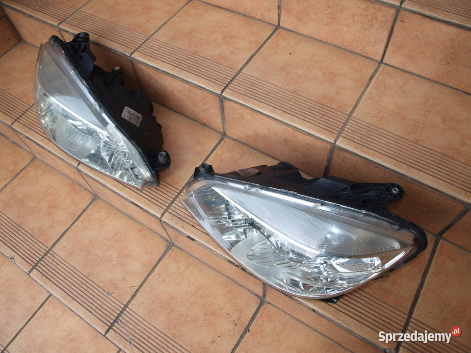 Mercedes C klasa W204 lampy przód zwykłe 2007 Kalisz sprzedam