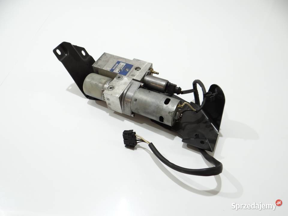 POMPA HYDRAULICZNA KLAPY BMW E61 7111867 4273488 osobowe Strzyżewice