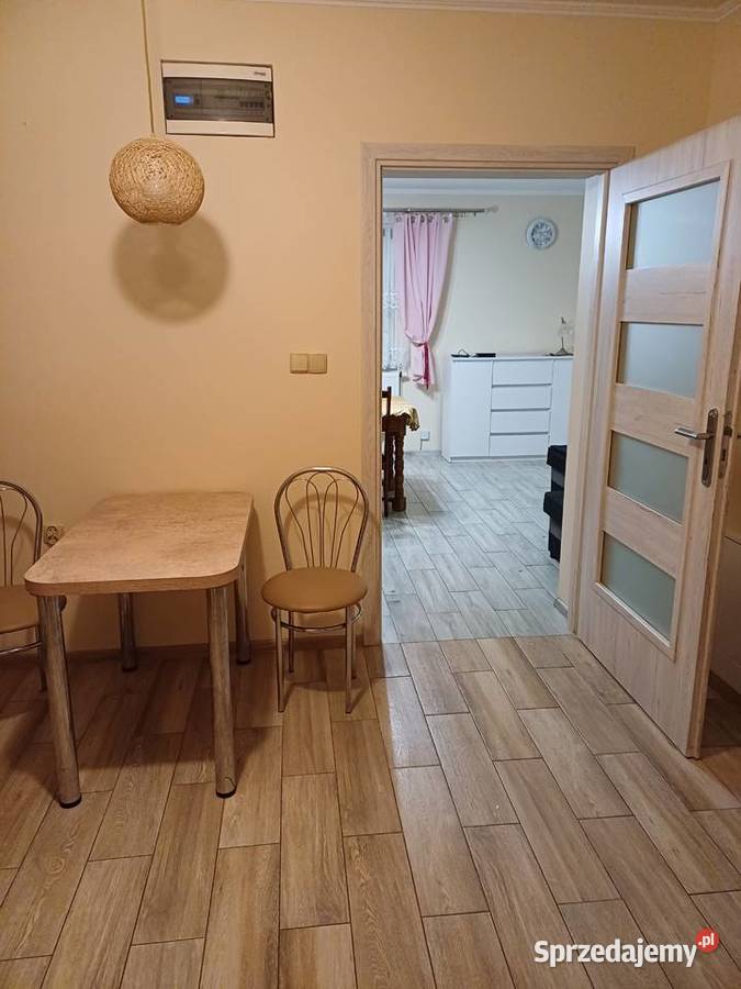 Wynajmę mieszkanie 40m2 umeblowane w Chynowie blacha Chynowa