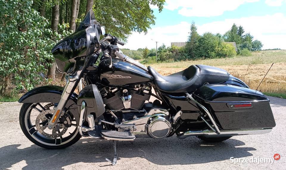 HarleyDavidson Street Glide FLHX Opatów