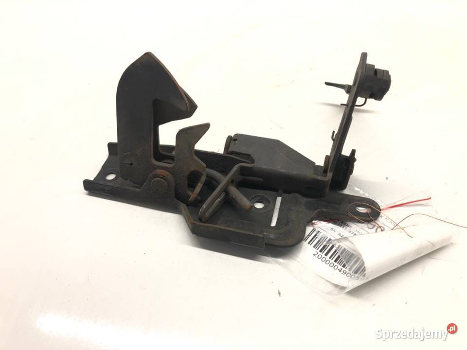 ZAMEK MASKI MERCEDES C215 Hatchback A2158800064