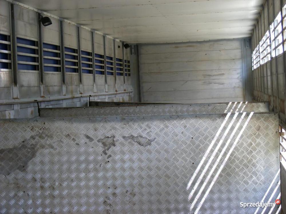 Naczepa do przewozu koni zabudowa 2010 Mokowo