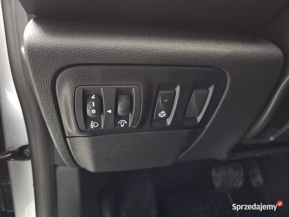 Megane 13 TCe FAP Techno EDC2024RPakiet Zimowy asystent pasa ruchu