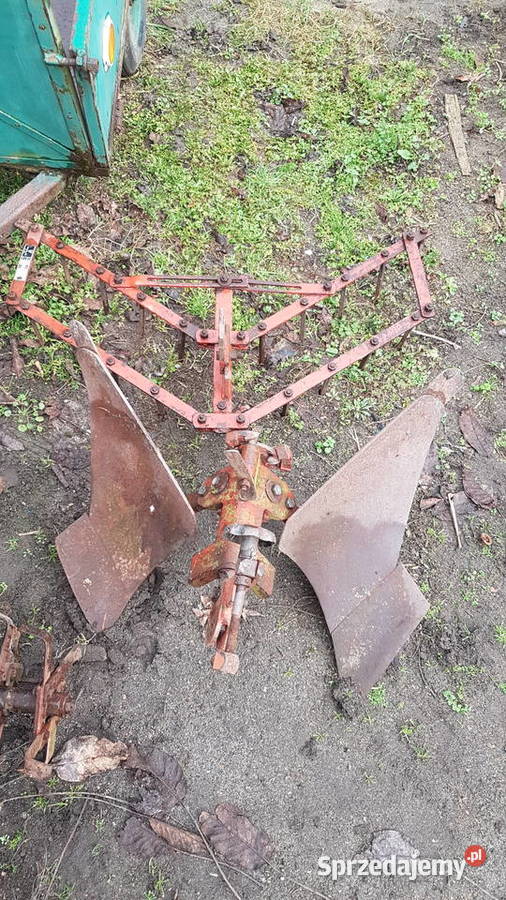 Traktor ogrodowy czeski plus narzędzia osprzęt Września