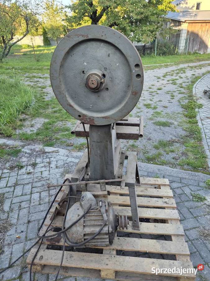 Stara prasa mimośrodowa Janów Lubelski