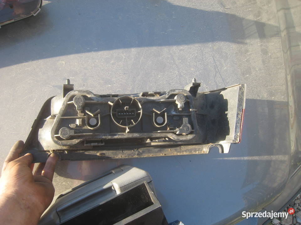 Lampa tylna prawa Suzuki Swift III 9603 Kraków sprzedam