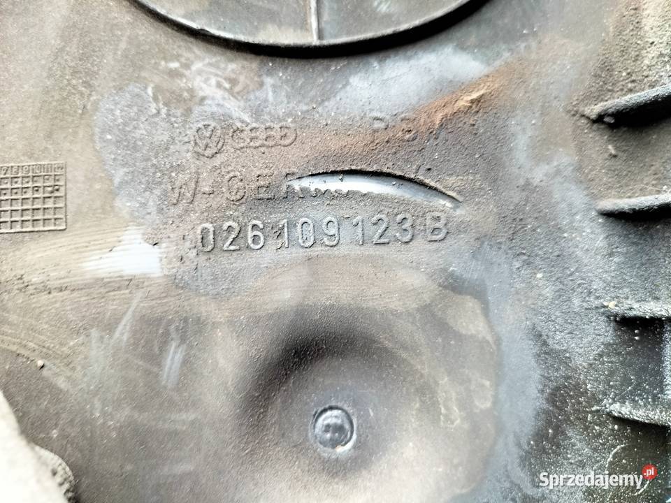 GOLF II 2 JETTA 2 18 OSŁONA OBUDOWA ROZRZĄDU osobowe