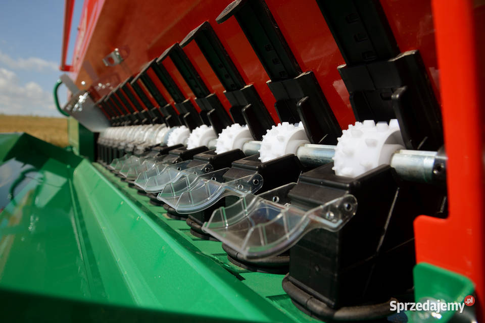 Siewnik Zbożowy AGROMASZ SR 250 25m 27m 30m łódzkie Radomsko