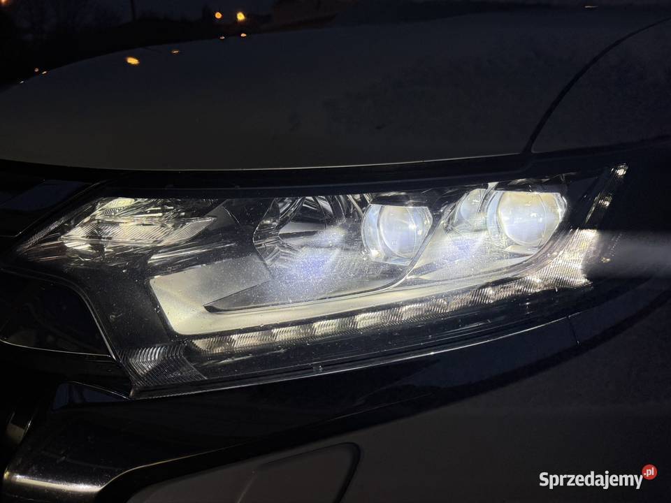 Mitsubishi Outlander 20 benzynaLPG 4x4 7osobowy nawigacja Lublin