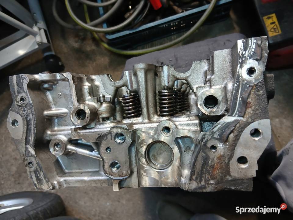 GŁOWICA RENAULT TRAFIC 16 Głowice cylindrów Wieluń sprzedam