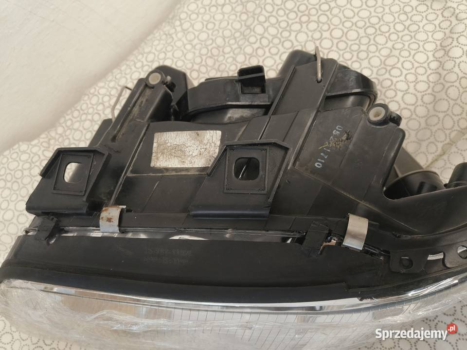 Audi A6 C5 przód lampy Wierzbice