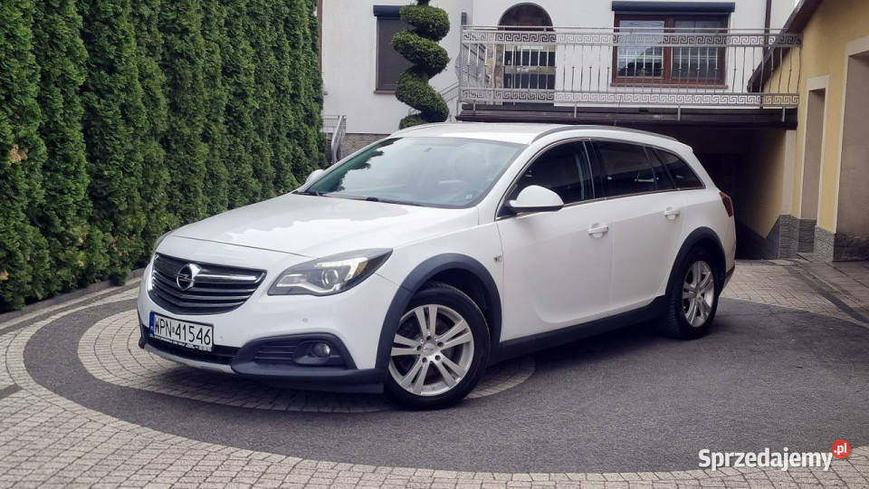 Opel Insignia Country Tourer Automat 4x4 195 wielofunkcyjna kierownica Płońsk