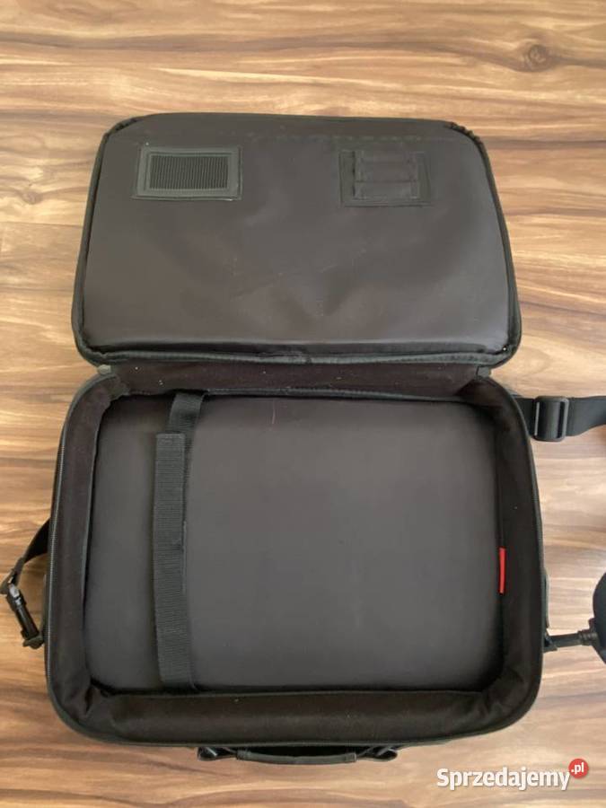 Czarna torba na laptopa na ramię i do ręki stan Płock