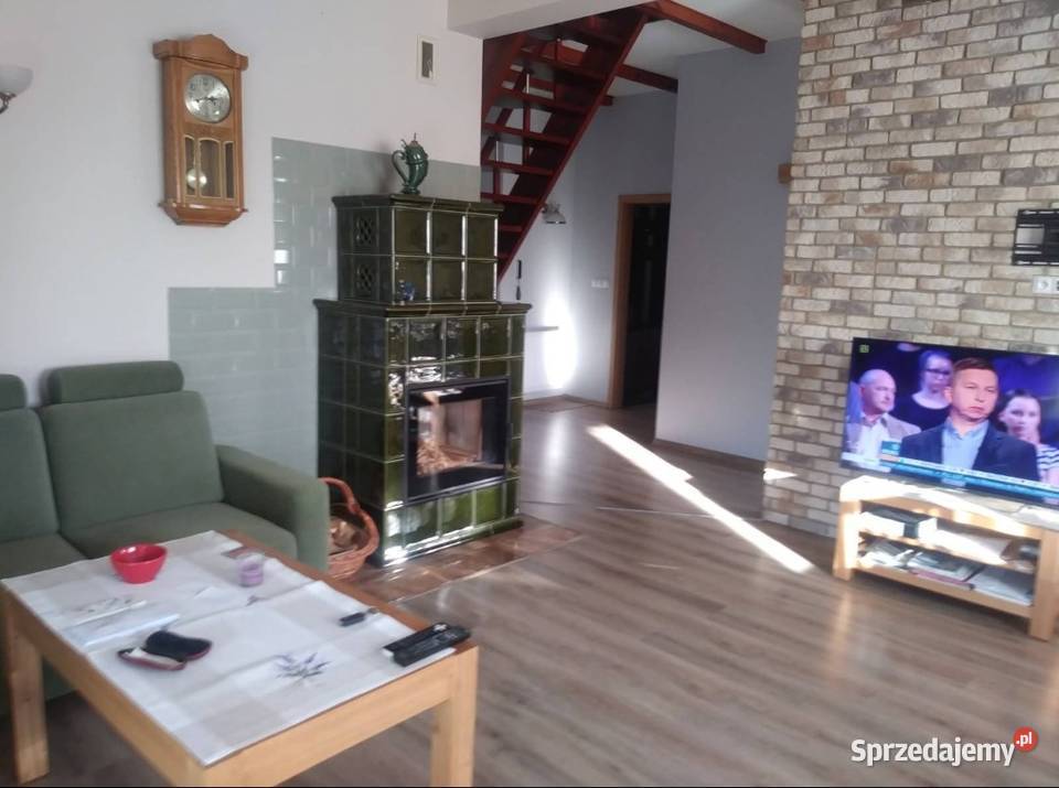 Dom z garażem wolnostojącym dwustanowiskowym i Biskupie-Kolonia