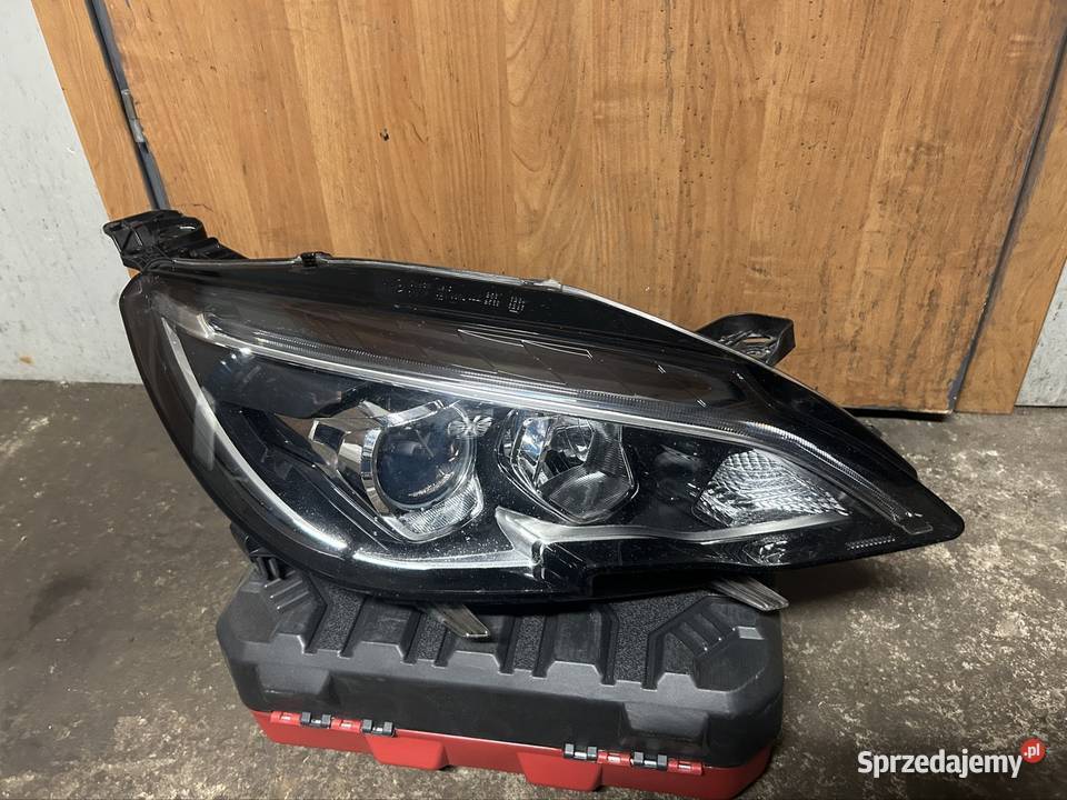 Lampa prawalewy przod z modułem led Peugeot 308 osobowe Mosty sprzedam