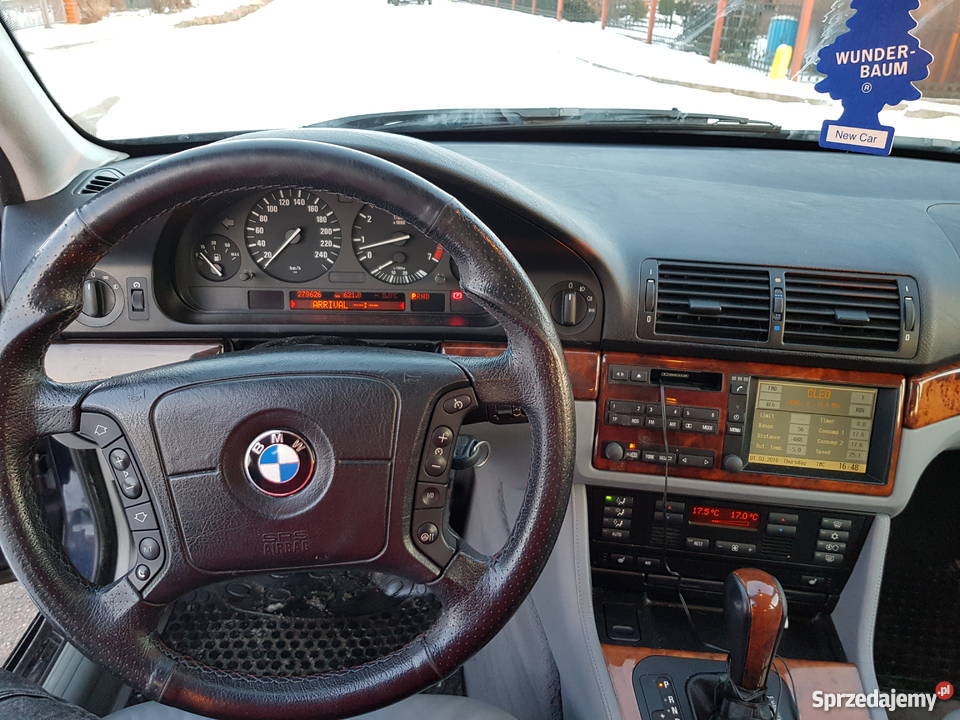BMW E39 528iAT Xenon Navi PDC Telefon Bogata automatyczna