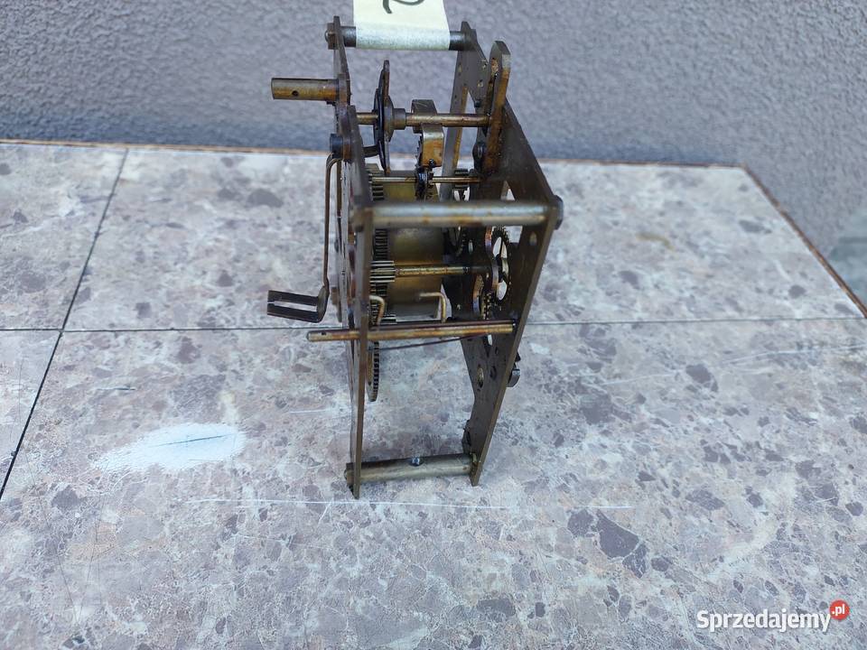 732 Mechanizm starego zegara ściennego Gustav pomorskie Tczew