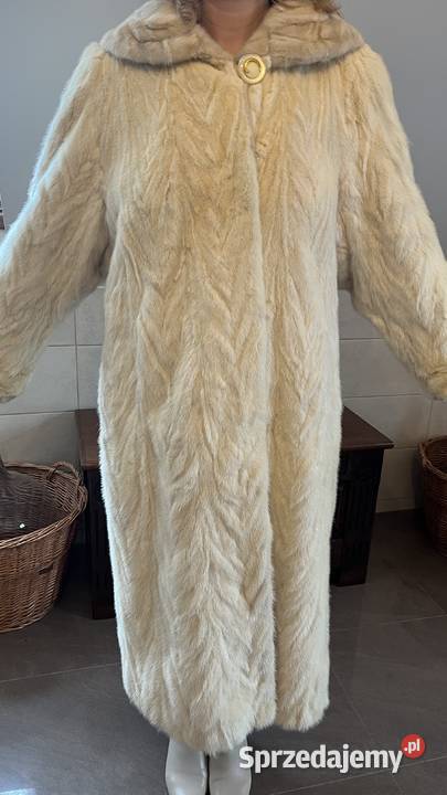 Kremowe futro z norek 3840 Zimowa  Łowęcin sprzedam