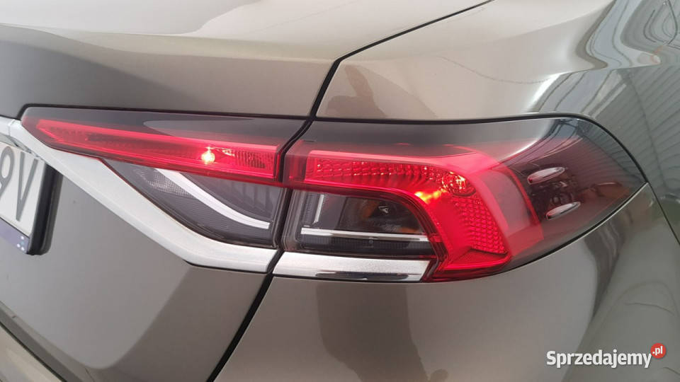 Toyota Corolla 16 Comfort Z polskiego salonu nieuszkodzony Warszawa