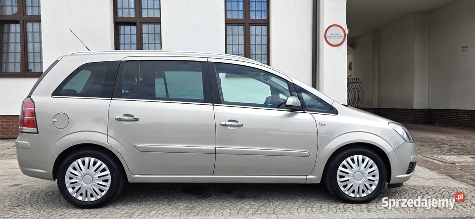 Opel Zafira 19CDTI 150 7Osobowy Bezwypadkowy ASR (kontrola trakcji) Elbląg
